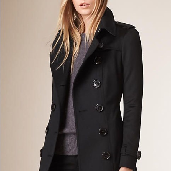 Burberry black sandrigham trench- medium length. - Picture 4 of 13